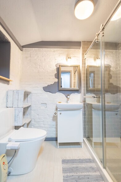 More Photos Of 306 S Main, Union Storefront Retail Residential For Sale