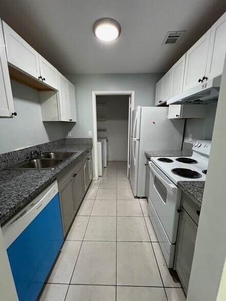 More Photos Of 17345-17355 Bush Rd, Jupiter Apartments For Sale