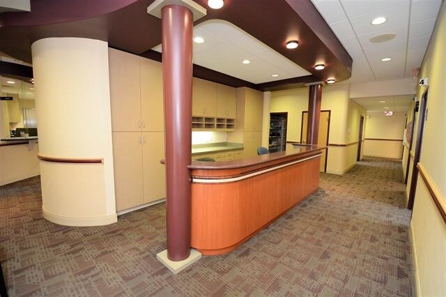 More Photos Of 7240 S US 231, Huntingburg Medical For Lease