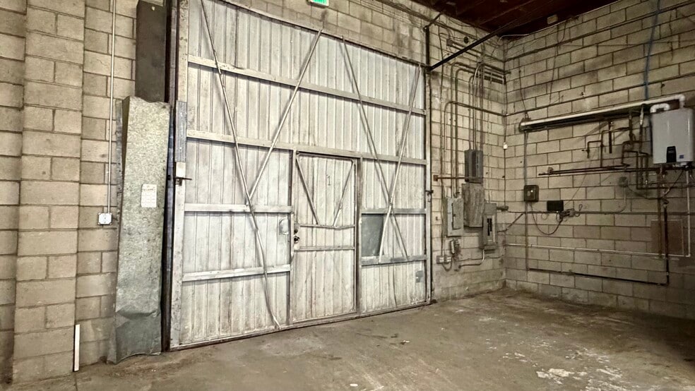 More Photos Of 9604 Valley Blvd, Rosemead Industrial For Sale