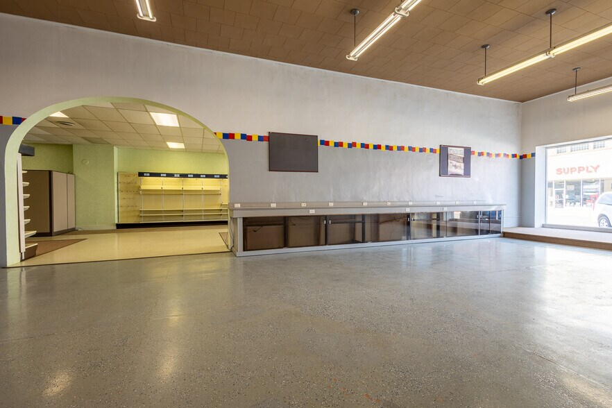 More Photos Of 2313 13th, Columbus General Retail For Sale