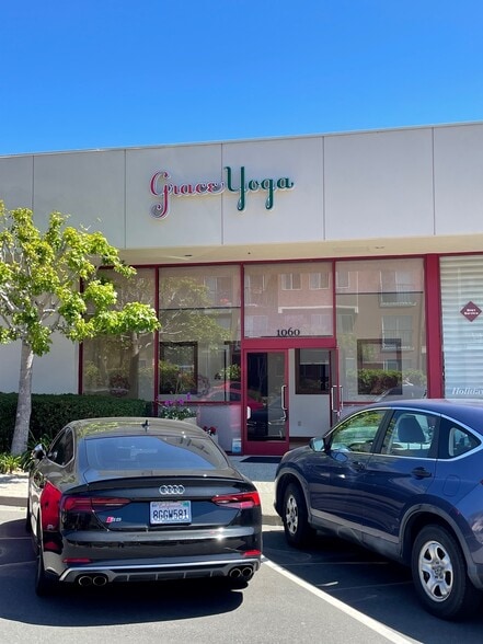 More Photos Of 1080 Broadway, Millbrae General Retail For Lease