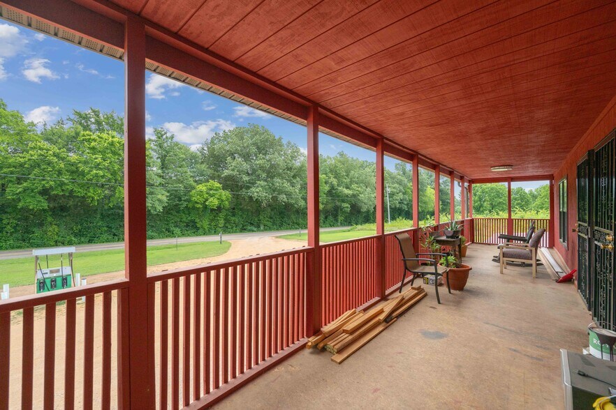 More Photos Of 7386 Mt Carmel Rd, Decaturville Convenience Store For Sale