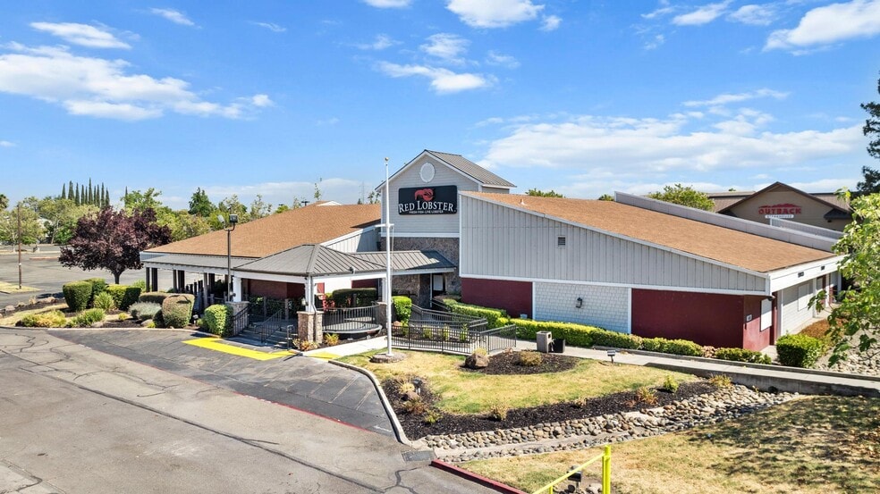 More Photos Of 1400 Howe Ave, Sacramento Restaurant For Lease