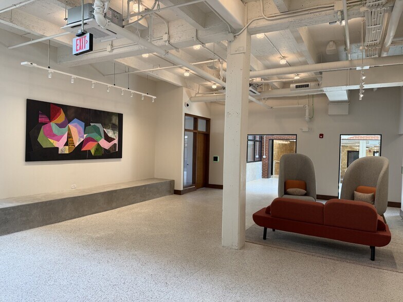 More Photos Of 220 W 18th St, Kansas City Office For Lease