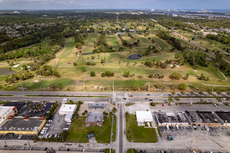 More Photos Of 599 Beville Rd, Daytona Beach General Retail For Sale