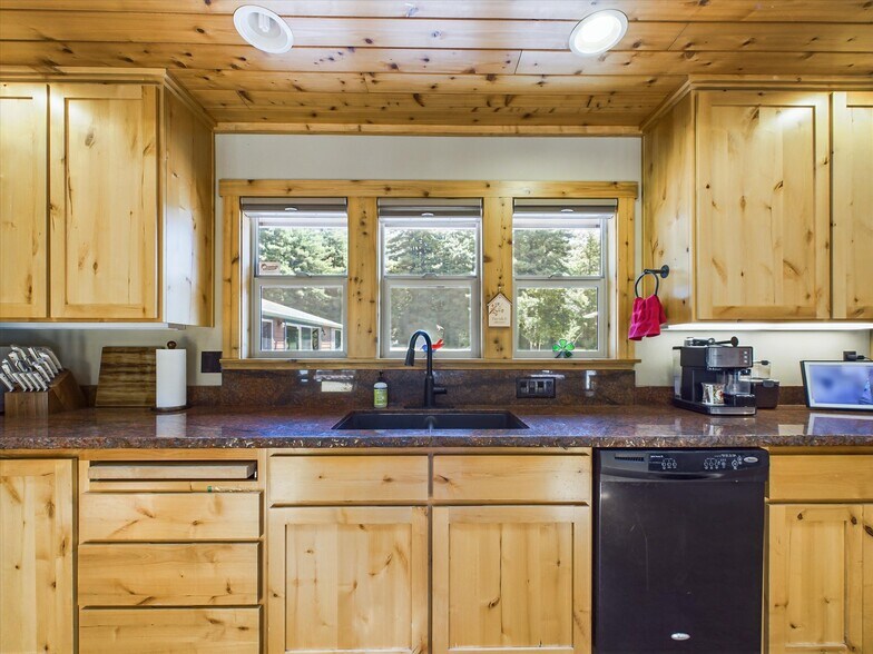 More Photos Of 595 Riverside Park Rd, Carlotta Land For Sale