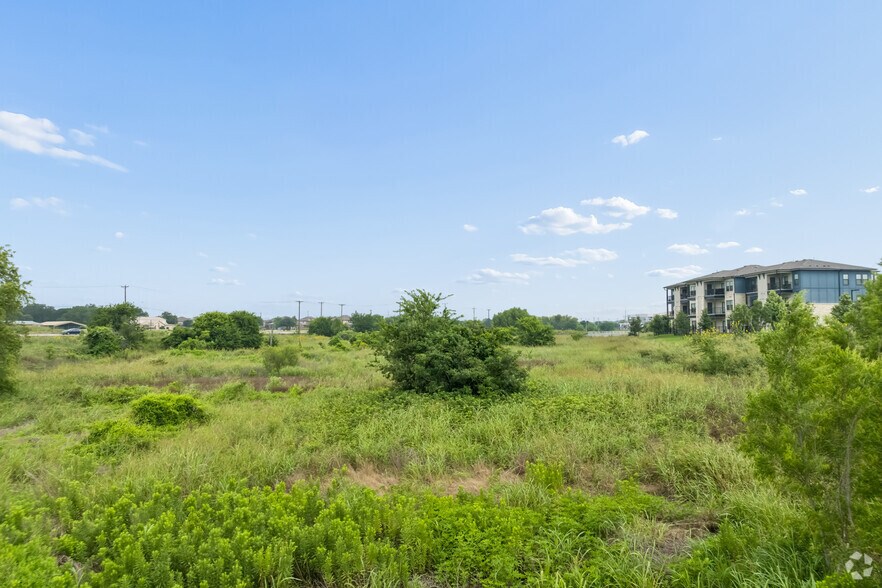More Photos Of 8755 County Road 110, Round Rock Land For Sale