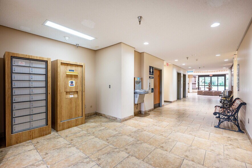 More Photos Of 6719 Gall Blvd, Zephyrhills Medical For Sale