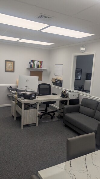 More Photos Of 39 Mill Plain Rd, Danbury Coworking Space