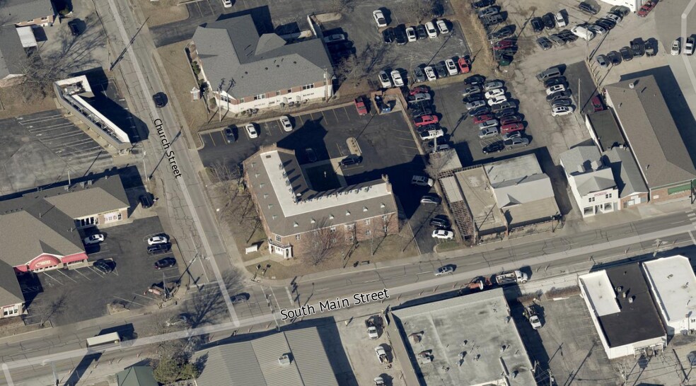 More Photos Of 225 S Main St, O'Fallon Office For Sale