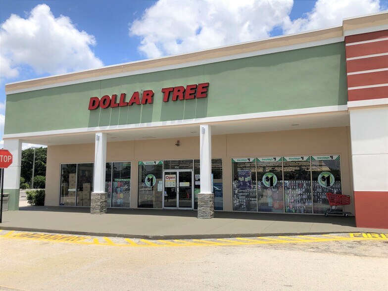 More Photos Of 10101-10501 Pines Blvd, Pembroke Pines Unknown For Lease
