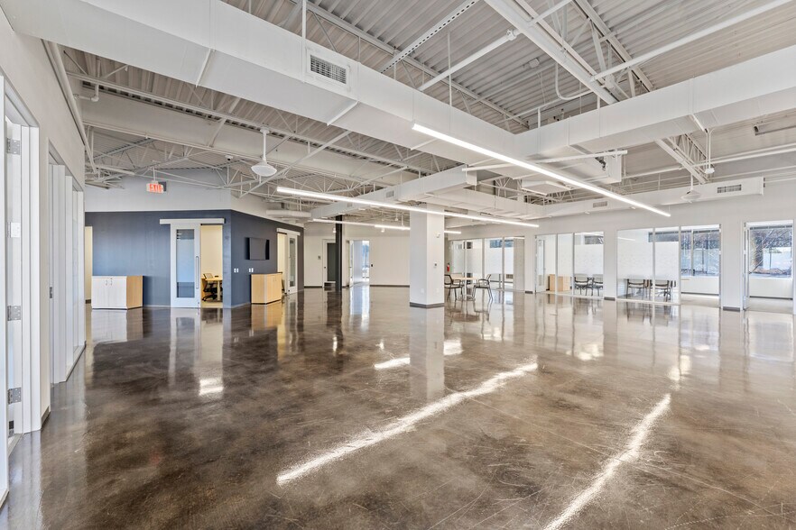 More Photos Of 5520 Capital Center Dr, Raleigh Office For Sale