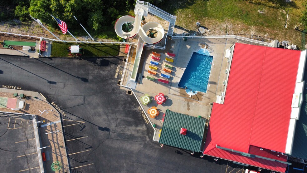 More Photos Of 3518 Osage Beach Pkwy, Osage Beach Hotel For Sale