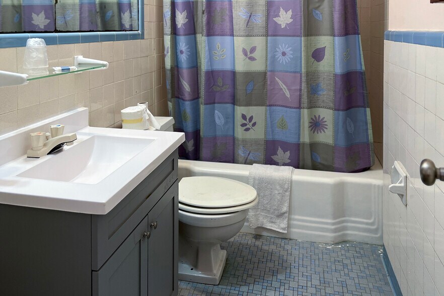 More Photos Of 819 W 7th St, Texarkana Hotel For Sale