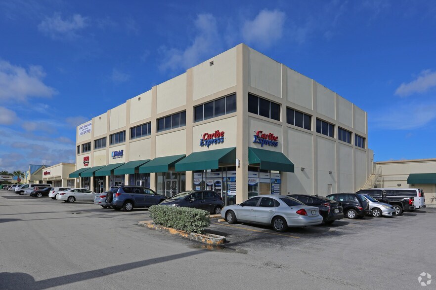 More Photos Of 419 W 49th St, Hialeah Office For Lease