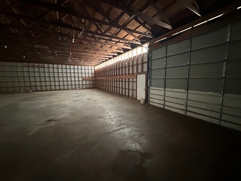 More Photos Of 3083 Kuehn Ave, Saginaw Refrigeration Cold Storage For Sale