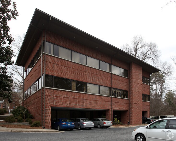 More Photos Of 1600 E Franklin St, Chapel Hill Office For Sale