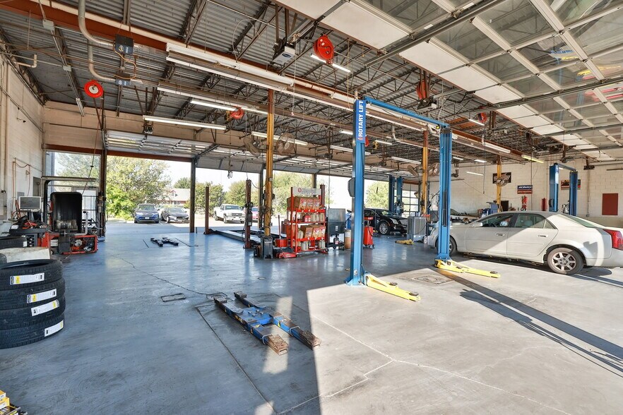 More Photos Of 2650 W I-20, Grand Prairie Unknown For Lease