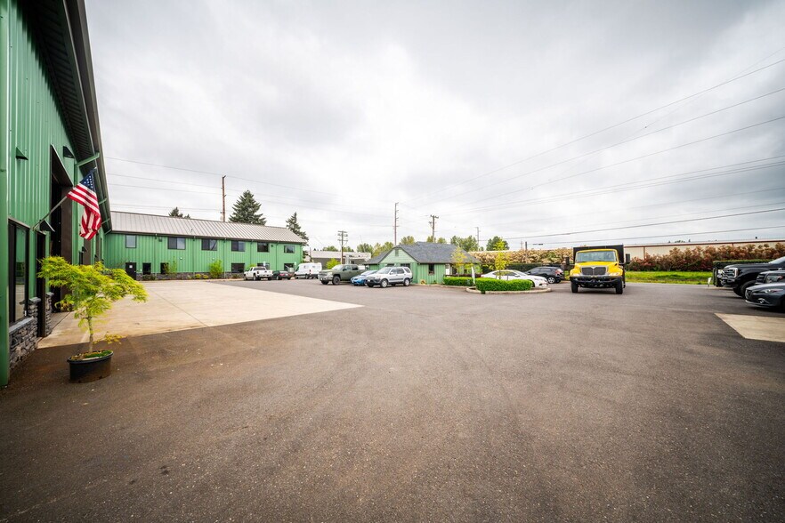 More Photos Of 7217 NE 99th St, Vancouver Industrial For Sale