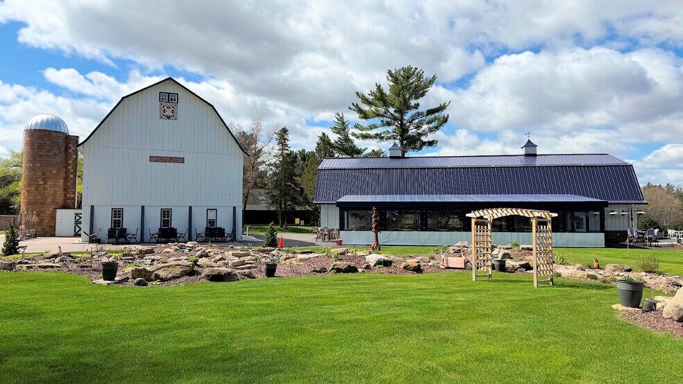 More Photos Of 3884 S Gillette Dr, Wisconsin Dells Lodge Meeting Hall For Sale