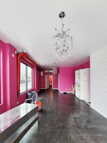 More Photos Of 596 Washington Ave, Brooklyn Apartments For Lease