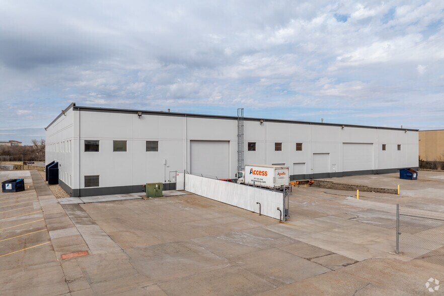 More Photos Of 8951 S 126th St, Omaha Warehouse For Sale