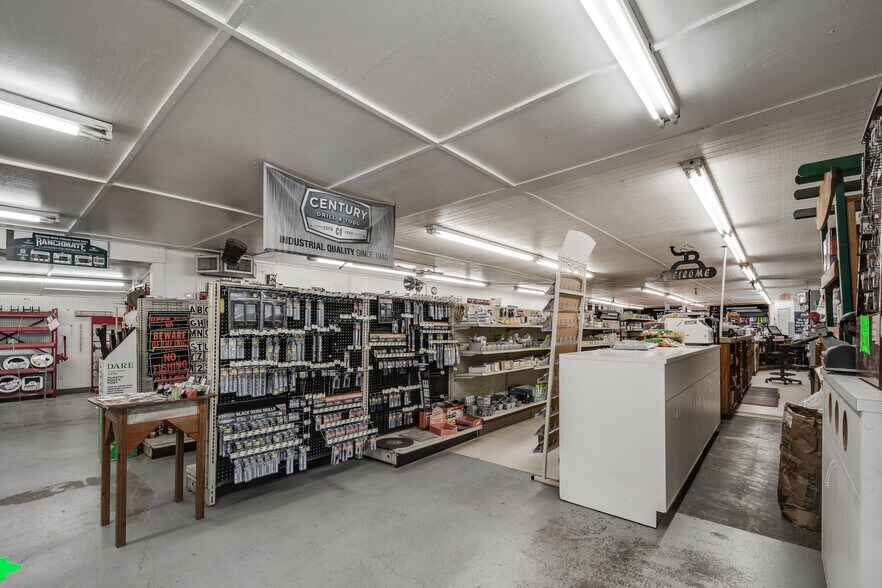 More Photos Of 17186 Highway 321, Dayton Storefront Retail Office For Sale