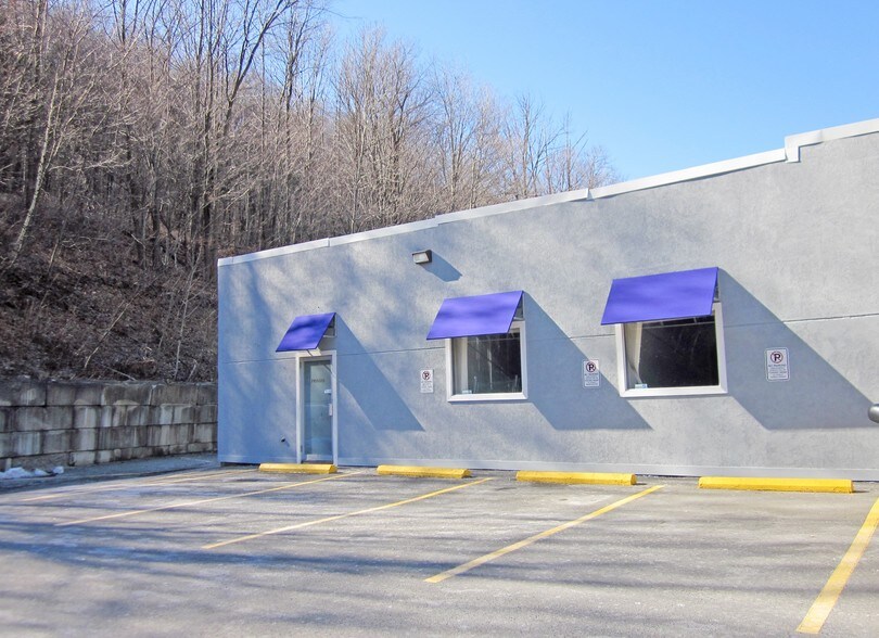 More Photos Of 239 Northern Blvd, Clarks Summit Medical For Lease