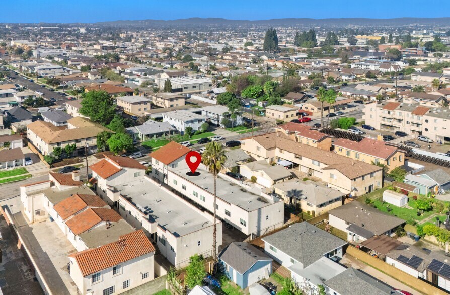 More Photos Of 16720 S Dalton Ave, Gardena Apartments For Sale