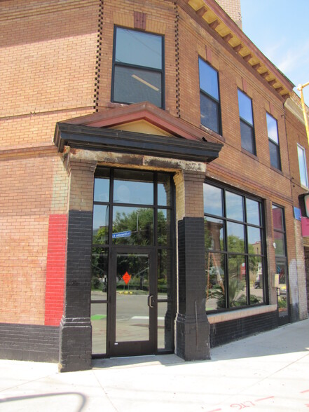 Primary Photo Of 1829 Riverside Ave, Minneapolis Storefront Retail Office For Sale