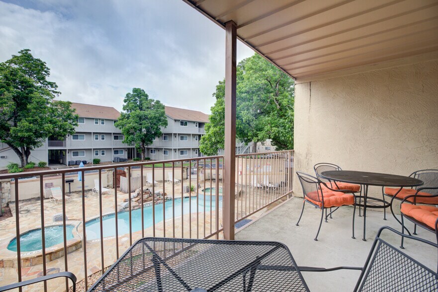 More Photos Of 740 E Mather St, New Braunfels Apartments For Sale