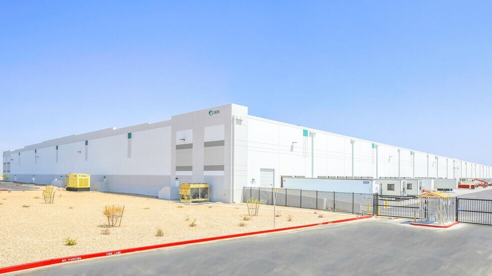 More Photos Of 5835 E Ann Rd, Las Vegas Unknown For Lease