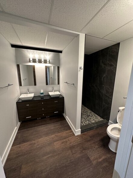 More Photos Of 10344 66th St N, Pinellas Park Industrial For Sale