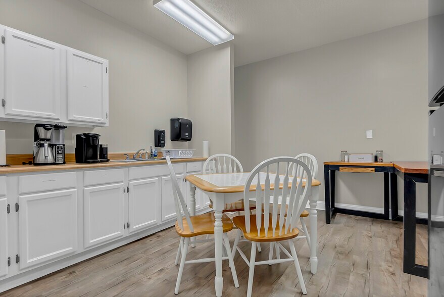 More Photos Of 1501 US Highway 19 S, Leesburg Office For Sale