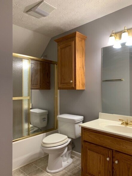 More Photos Of 1420 Hills Chapel Rd, Manchester Apartments For Sale