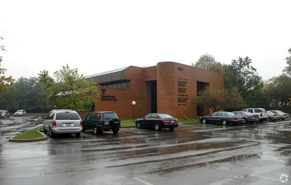 Primary Photo Of 1570 Fishinger Rd, Upper Arlington Office For Lease