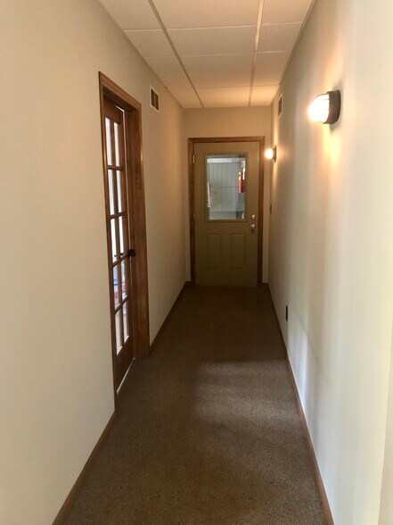 More Photos Of 22417 Hwy 6, Deerwood Warehouse For Lease