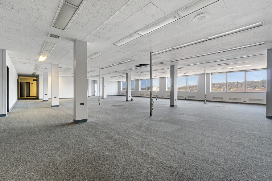 More Photos Of 400 N Lexington St, Pittsburgh Flex For Lease