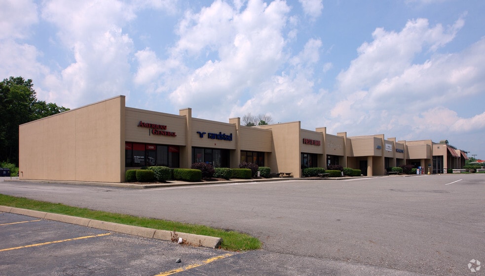 More Photos Of 3599-3643 Elm Rd NE, Warren General Retail For Lease