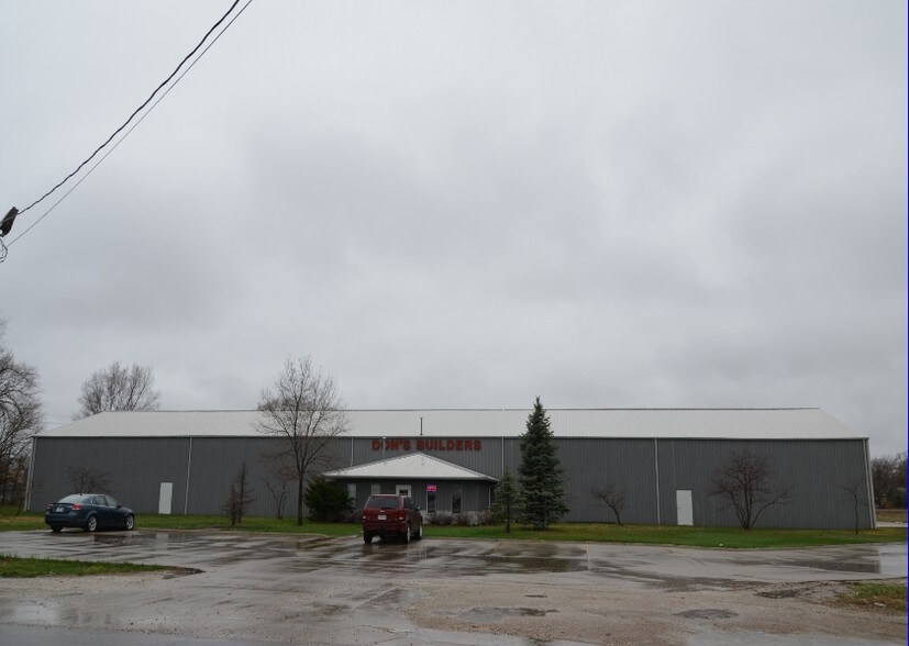 More Photos Of 804 SE 30th St, Des Moines Warehouse For Lease