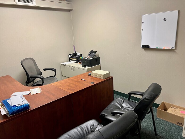 More Photos Of 1177 Pearl St, Eugene Office For Sale