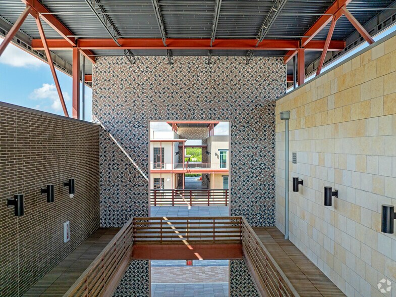 More Photos Of 3500 E Parmer Ln, Austin Unknown For Lease