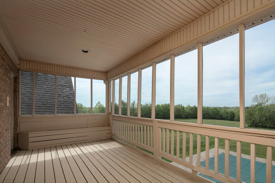 More Photos Of 4664 Lexington Rd, Winchester Specialty For Sale