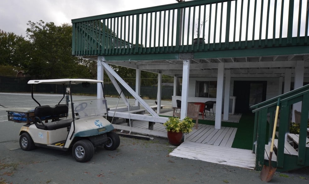 More Photos Of 3461 Peeler Rd, Jacksonville Sports And Entertainment For Sale