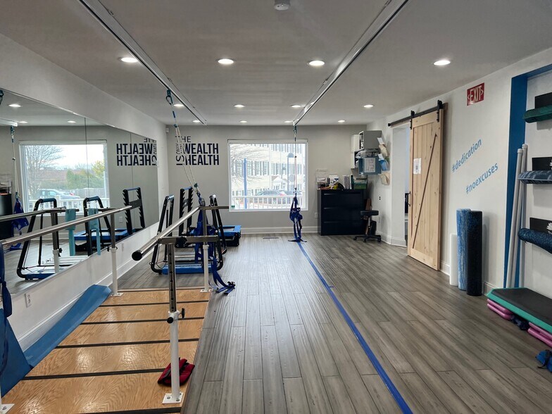 More Photos Of 40 Darby Rd, Paoli Medical For Lease