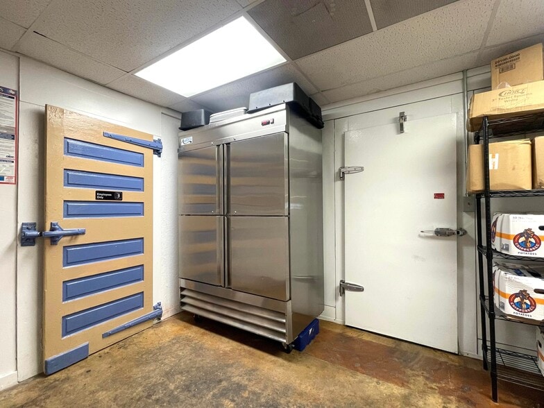 More Photos Of 2239 FM 3432, Adkins Freestanding For Sale