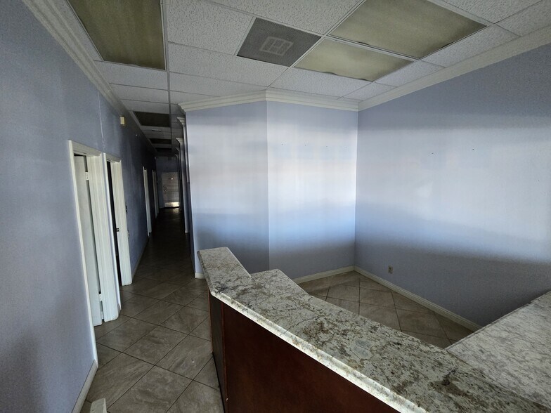 More Photos Of 14282 Brookhurst St, Garden Grove Unknown For Lease