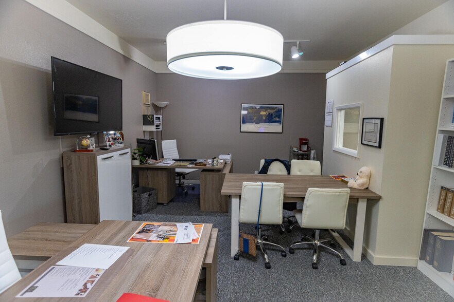 More Photos Of 1057 College Ave, Santa Rosa Office For Sale