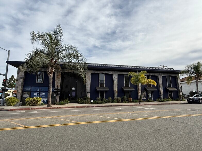 More Photos Of 365 W 2nd Ave, Escondido Loft Creative Space For Lease